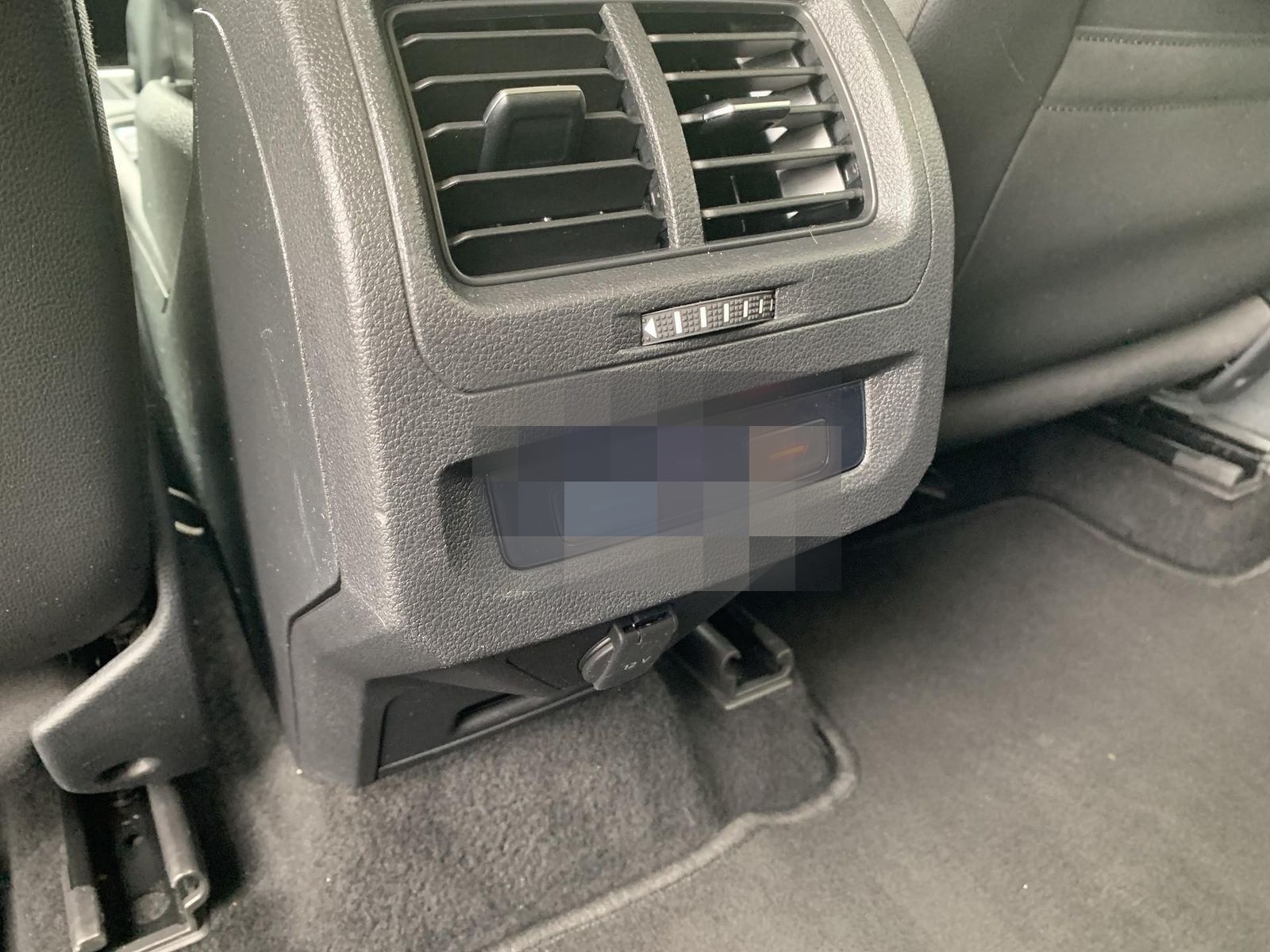 Volkswagen Touran 1.5TSI 7-Sitzer AHK+Klimaaut+Sitzhzg+APP foto 12