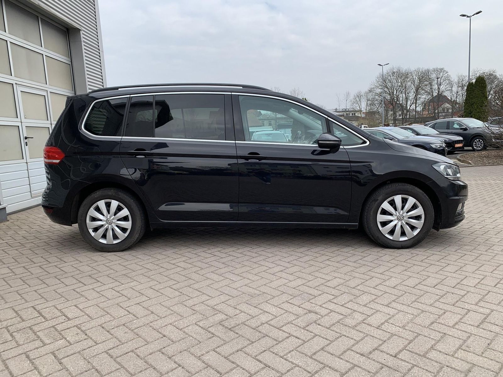 Volkswagen Touran 1.5TSI 7-Sitzer AHK+Klimaaut+Sitzhzg+APP foto 4