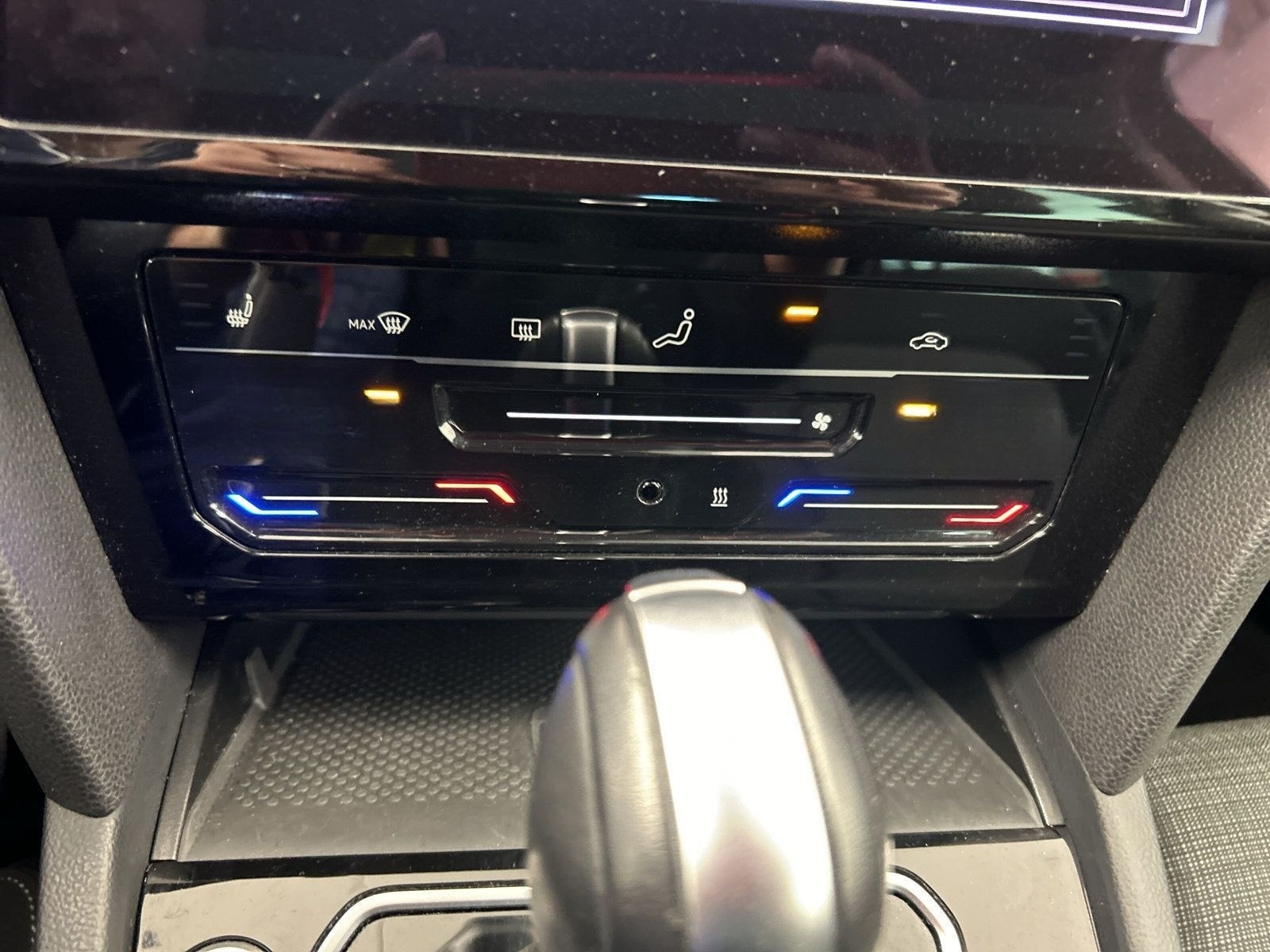 Volkswagen Passat Variant 2.0 TDI Business DSG+LED+STANDH. foto 16