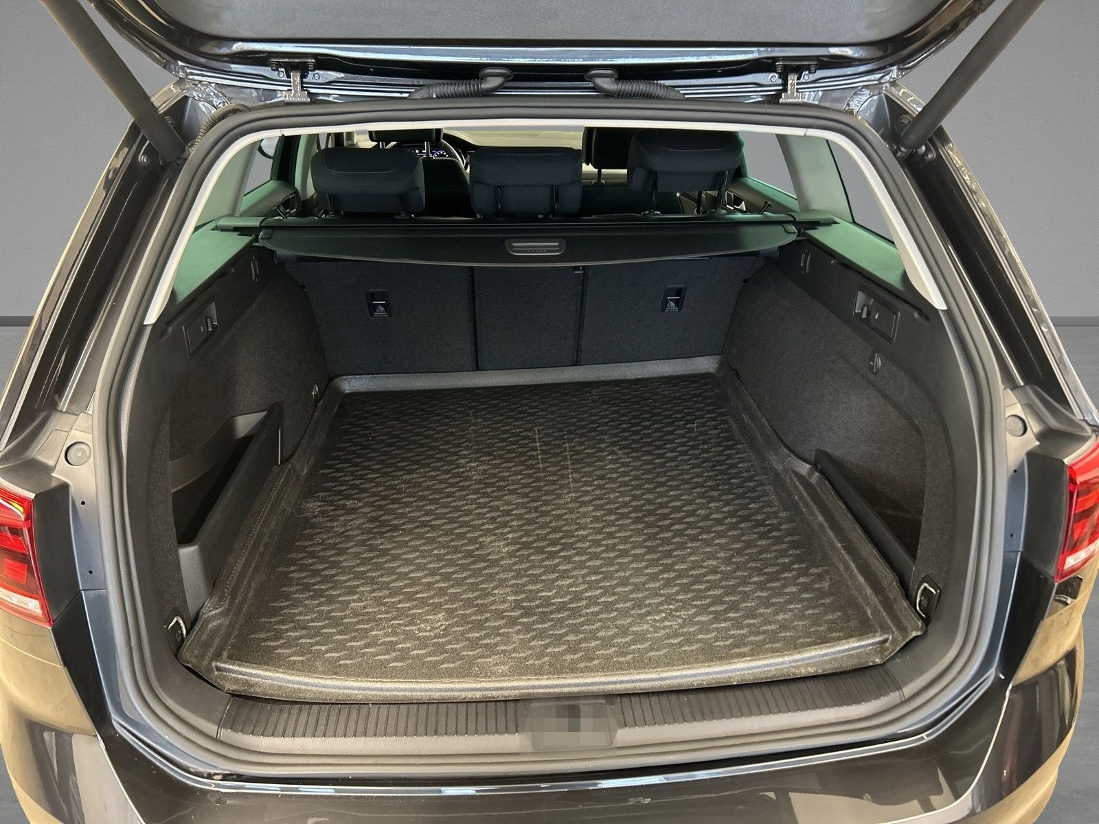 Volkswagen Passat Variant 2.0 TDI Business DSG+LED+STANDH. foto 9