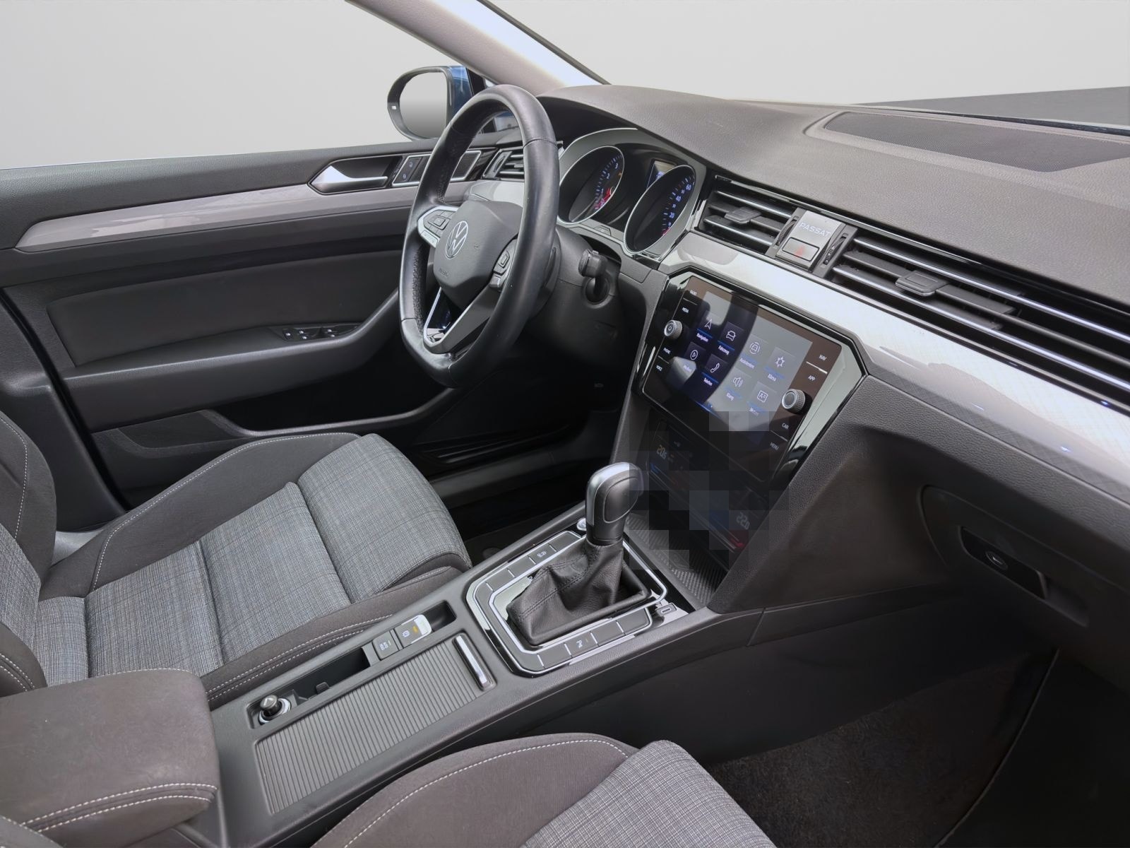 Volkswagen Passat Variant 1.5 TSI DSG BUSINESS AHK NAVI SIT foto 17