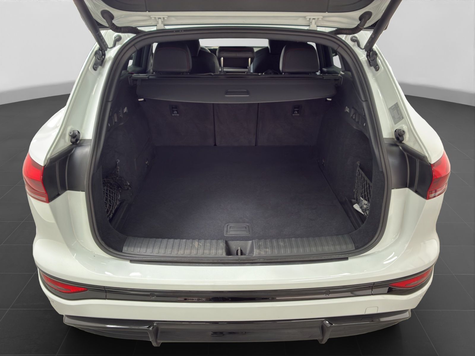 Audi Q6 e-tron Q S LINE UPE105 LM21 SPORTSITZE+ PANO foto 7