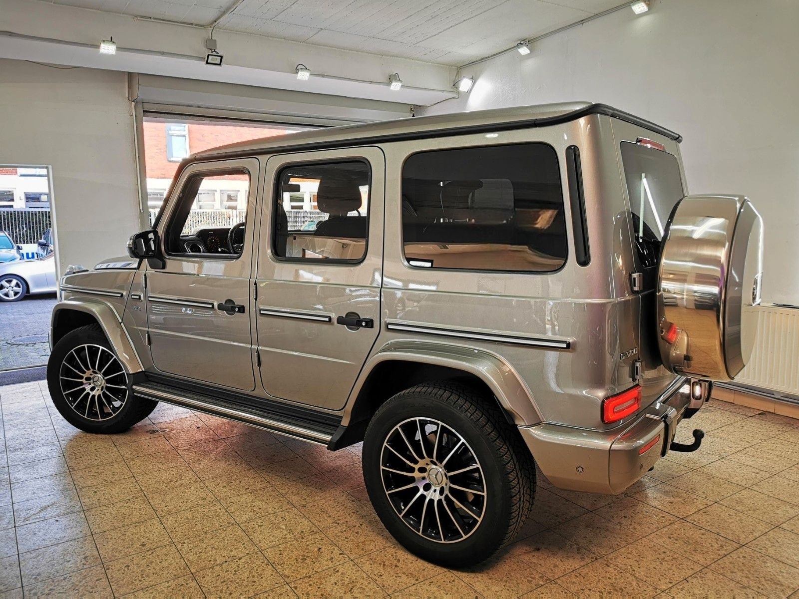 Mercedes-Benz G500 AMG | MASSAGE | JUNGE STERNE foto 3