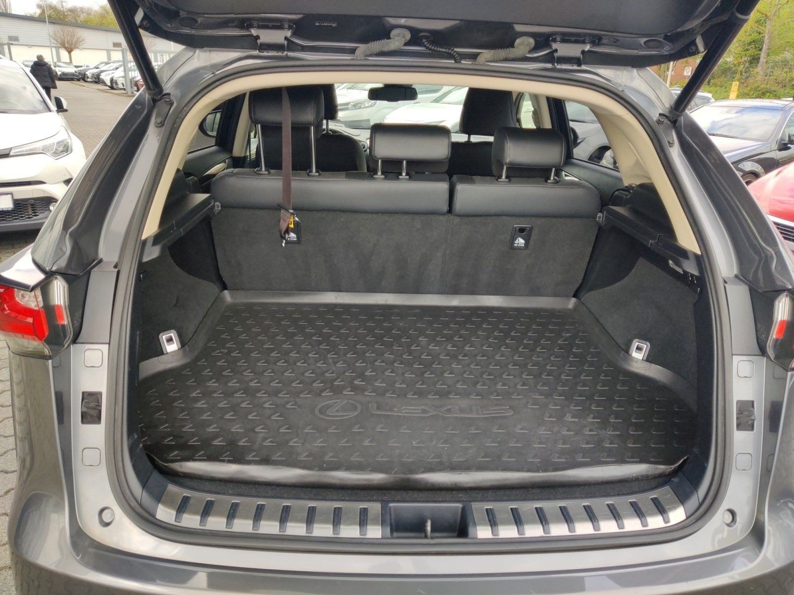 Lexus NX 300h 4x4 Luxury *Leder, HUD,360°*LEXUS Bonn foto 15