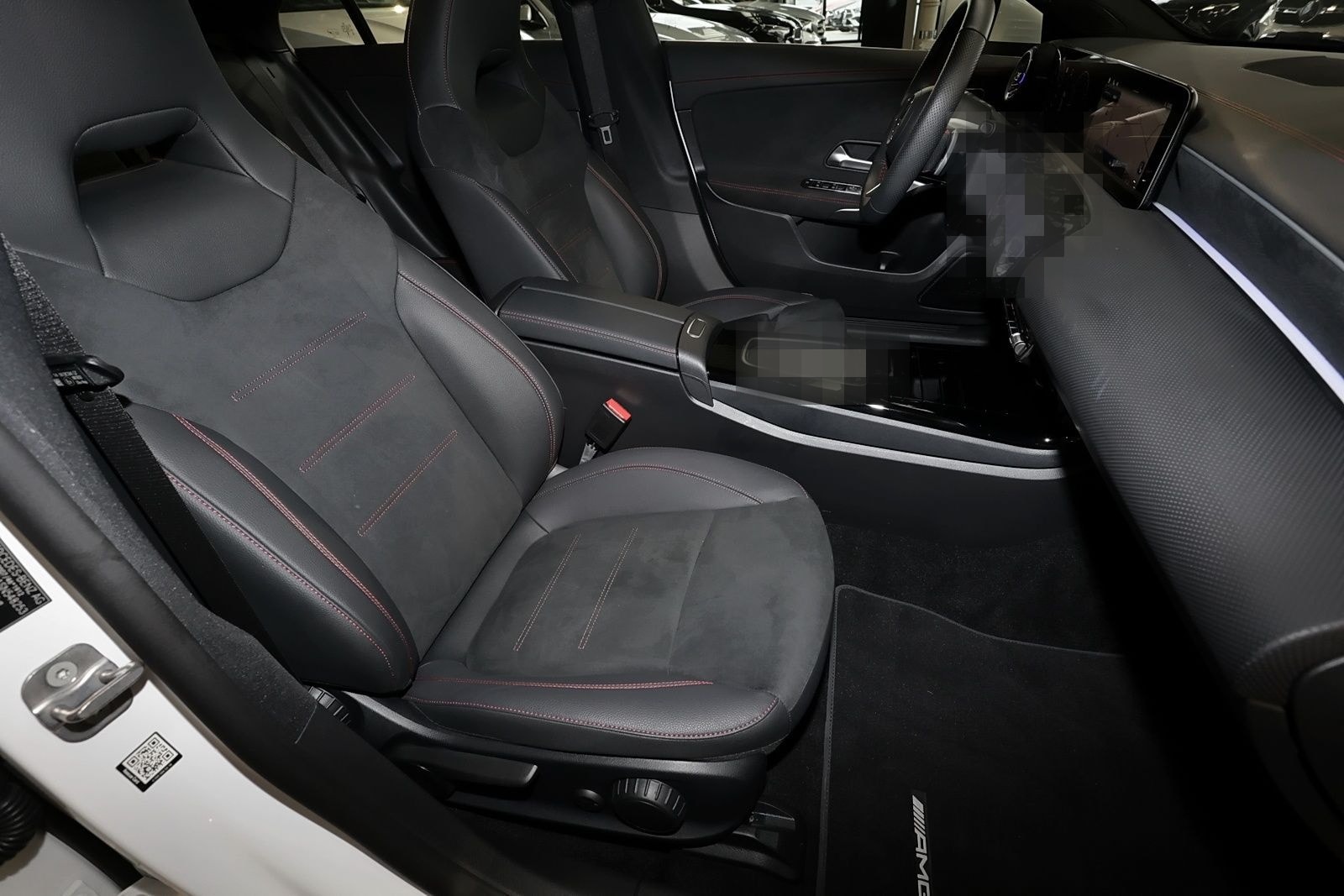 Mercedes-Benz CLA 200 Coupé AMG TOTWINKEL+PANO+KEYLESS+LED+18" foto 4