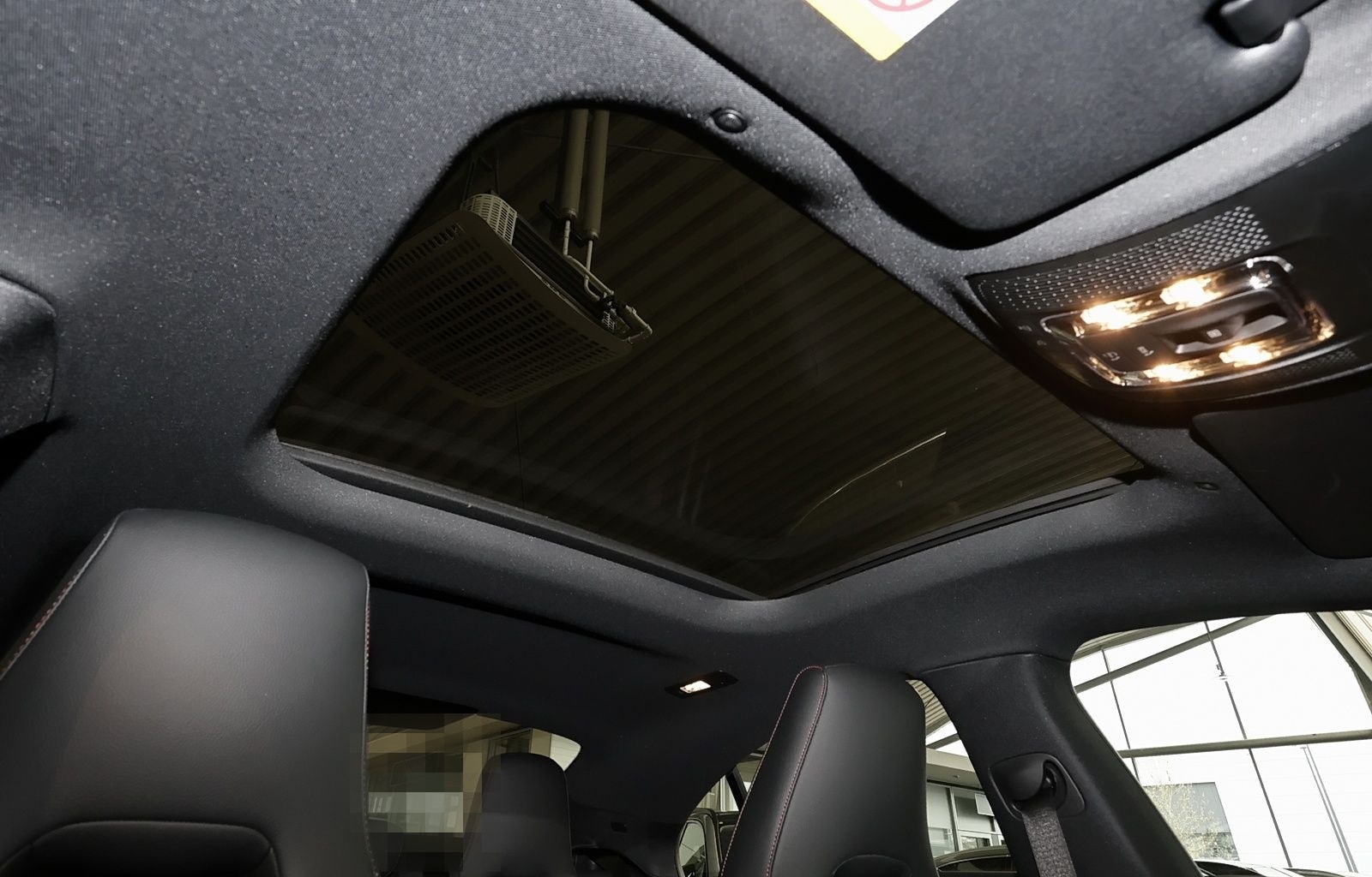 Mercedes-Benz CLA 200 Coupé AMG TOTWINKEL+PANO+KEYLESS+LED+18" foto 7