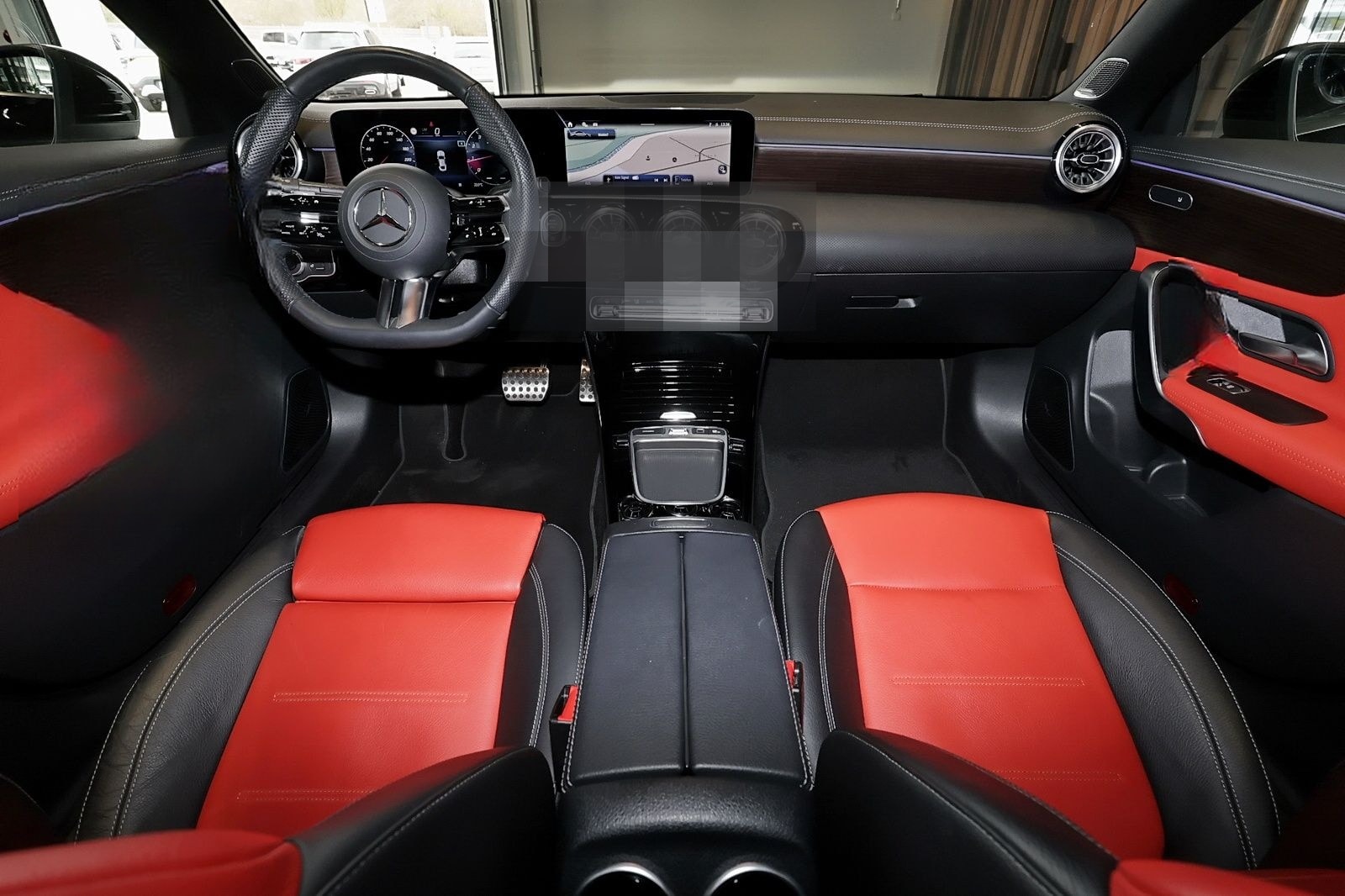 Mercedes-Benz CLA 180 Coupé Edition AMG BURMESTER+19"+360° foto 5