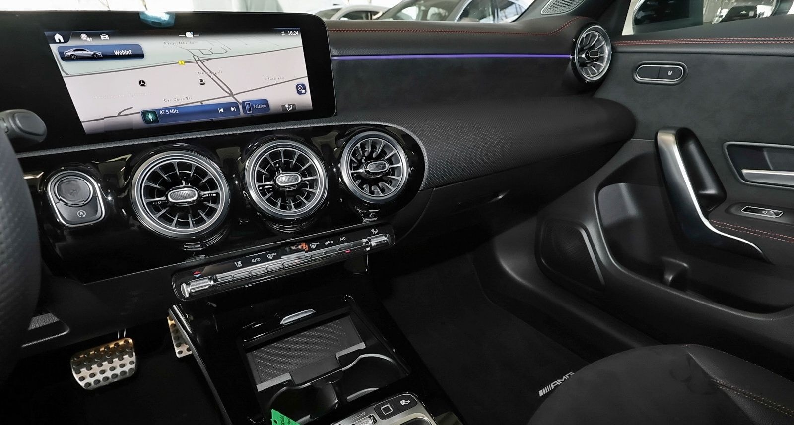 Mercedes-Benz CLA 200 Coupé Edition AMG NIGHT+360°+DISTRONIC foto 9