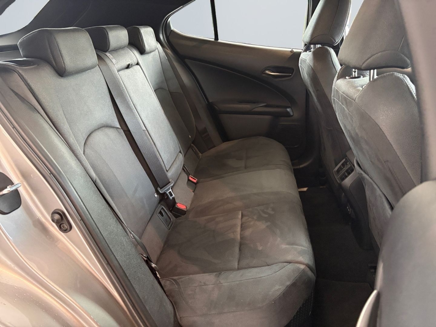 Lexus UX 250h Style Edition *Bi-LED*ACC*CAM*SHZ*WKR*Ca foto 20