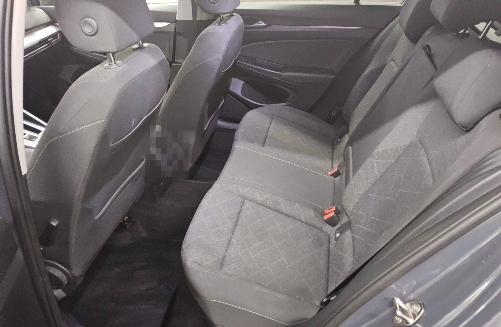 Volkswagen Golf-8 Var. 2.0 TDI Life Navi LED AID ACC PDC foto 13