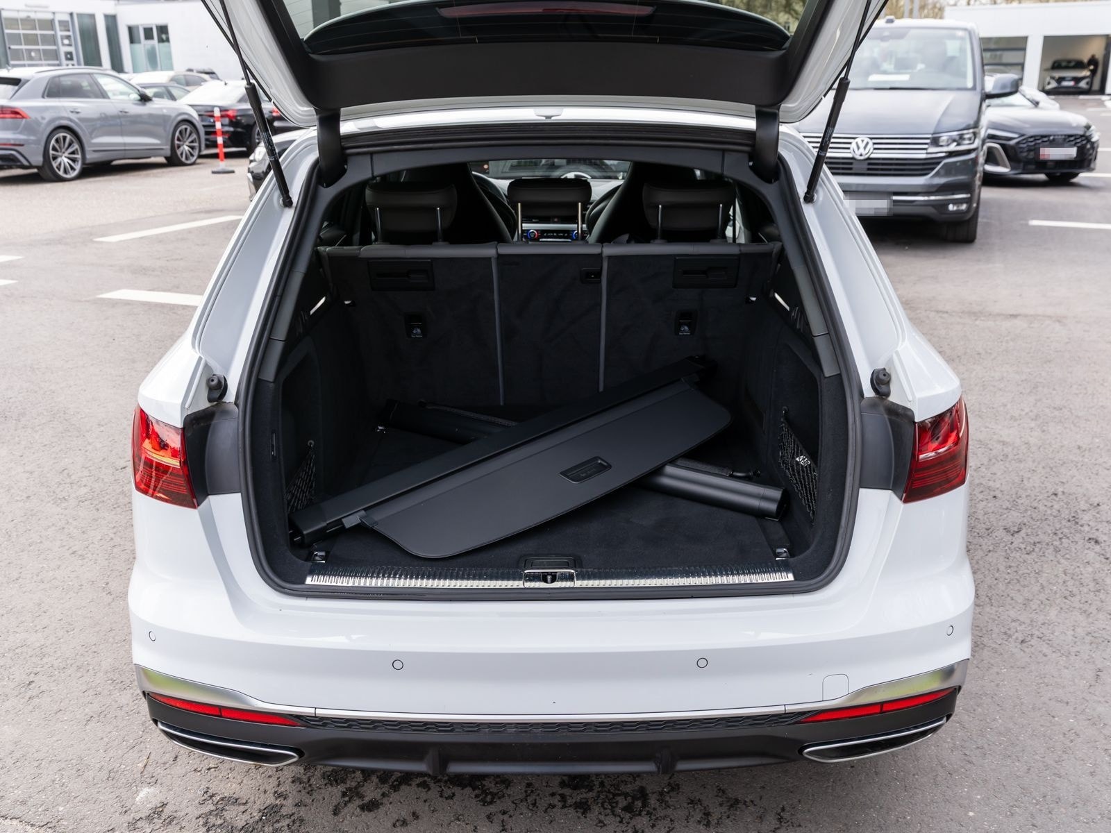 Audi A4 Avant S line 40TDI quattro NAVI MATRIX AHK RF foto 9