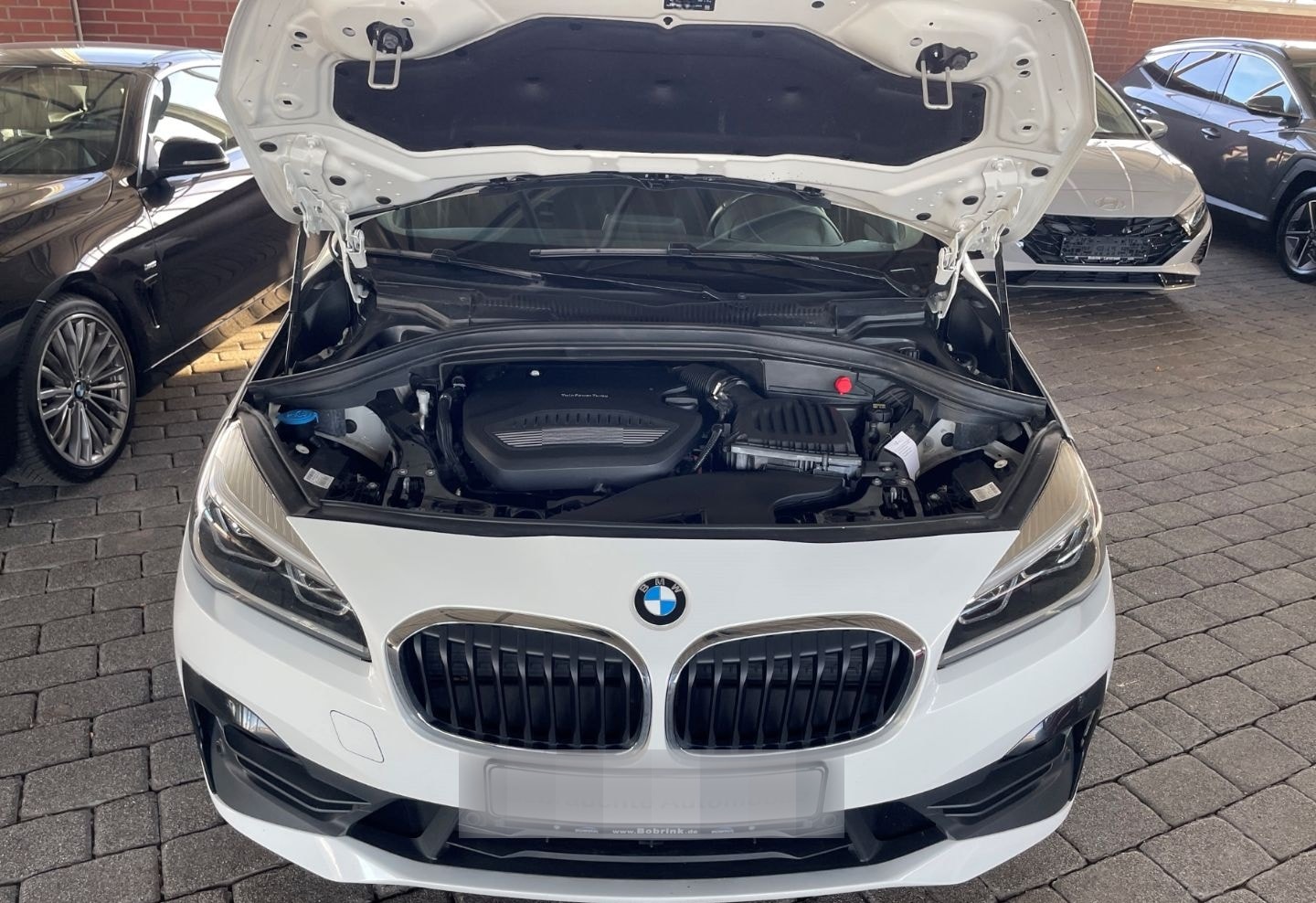 BMW 218 d Active Tourer Advantage LED Shz AHK DAB foto 14