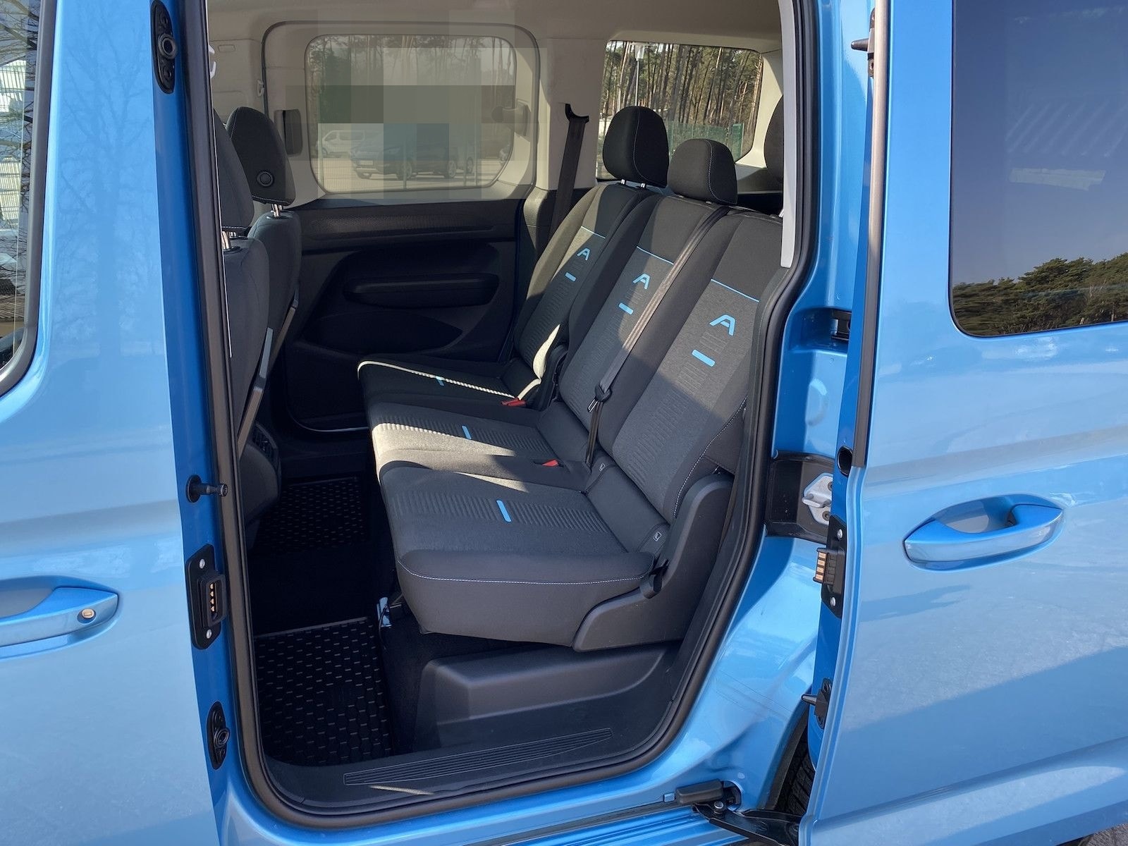 Volkswagen Caddy Tourneo Active, LED, neuer Rollstuhlumbau, foto 12