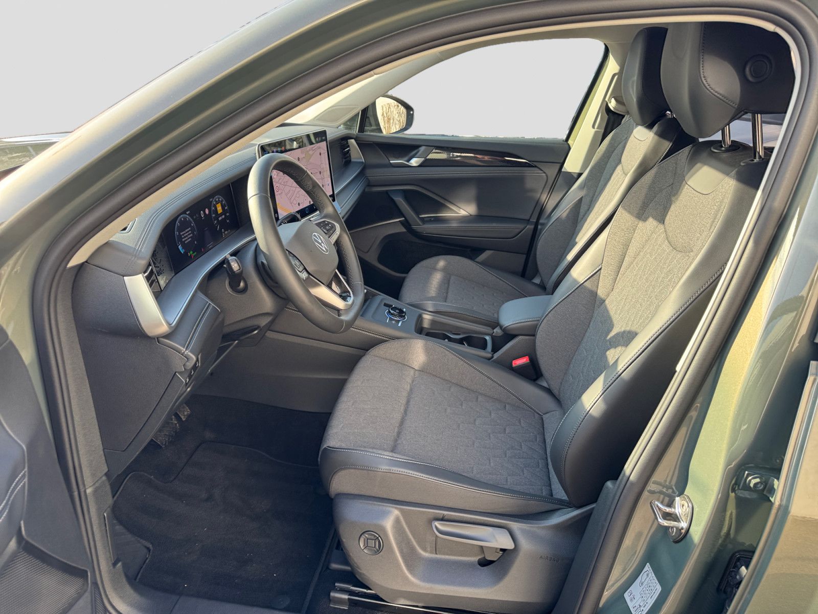 Volkswagen Tayron 1.5eTSI DSG Life ACC AHK Cam HuD LED Navi foto 12