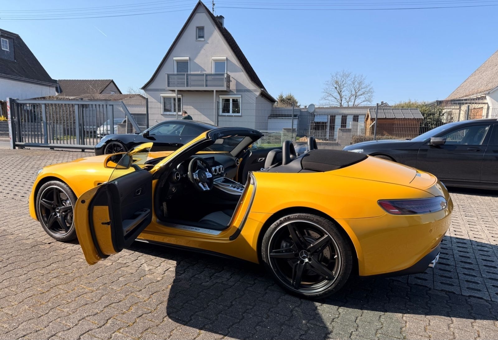 Mercedes-Benz AMG GT Roadster *DYN-PLUS-PKT+TRACK+SOLARBEAM* foto 15