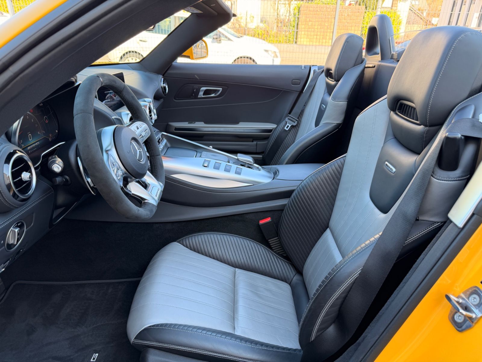 Mercedes-Benz AMG GT Roadster *DYN-PLUS-PKT+TRACK+SOLARBEAM* foto 19