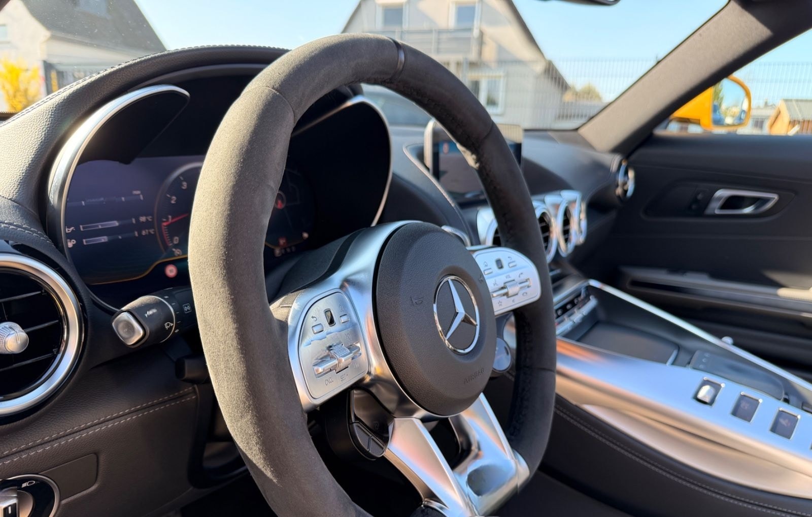 Mercedes-Benz AMG GT Roadster *DYN-PLUS-PKT+TRACK+SOLARBEAM* foto 23