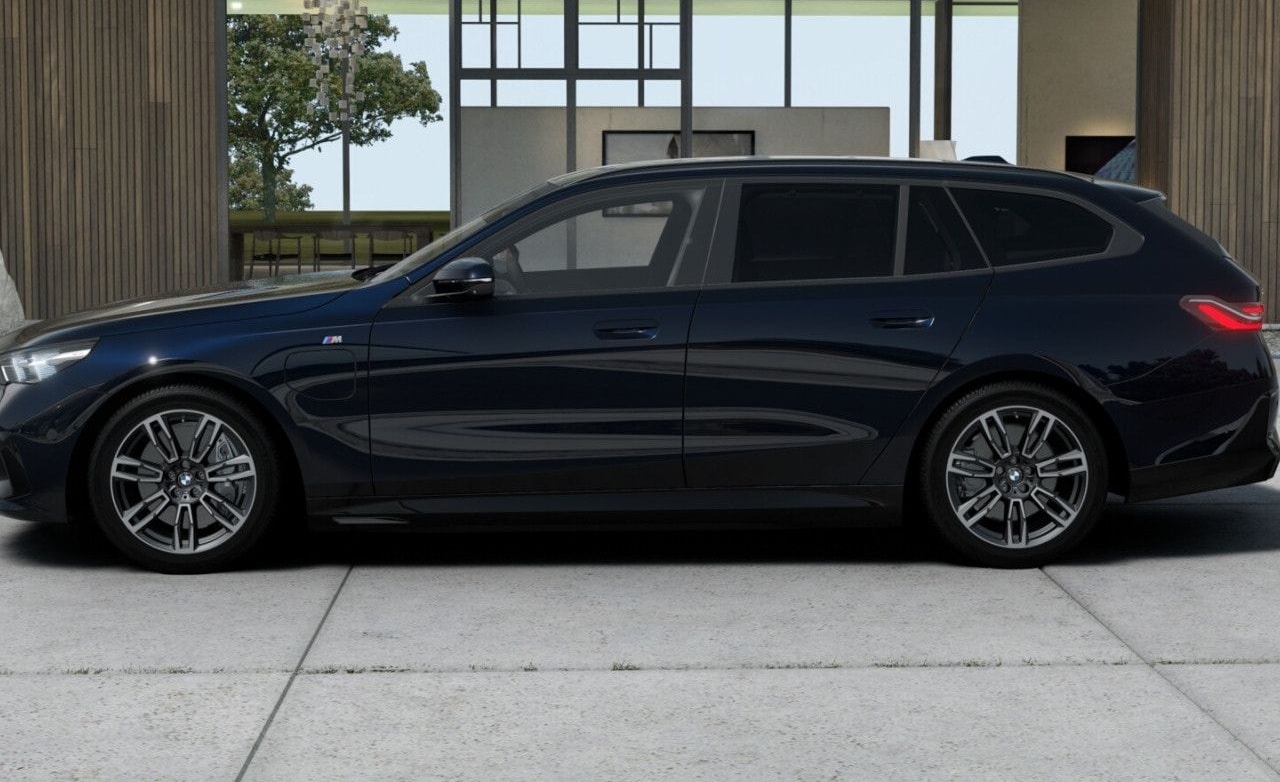 BMW 550e xDr T M Sport DAProf,B&W,Pano,AHK,360°,HUD foto 4