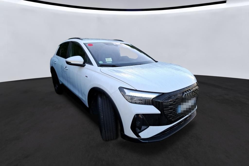 Audi Q4 45 e-tron S line foto 2