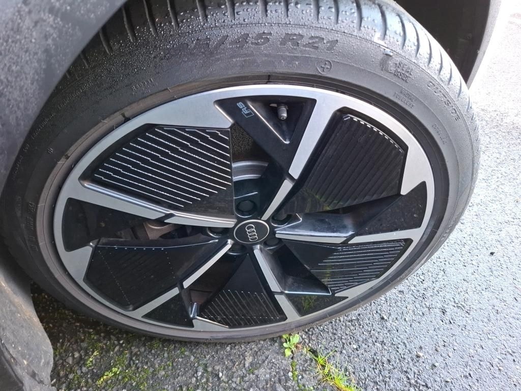 Audi Q4 45 e-tron S line foto 10