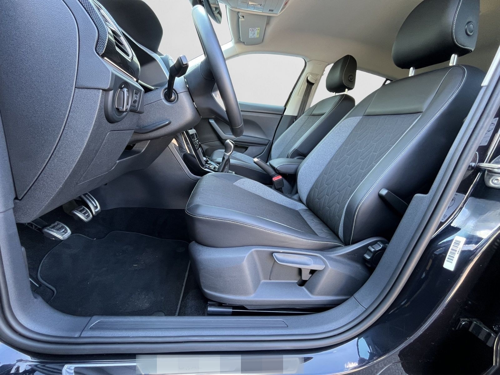 Volkswagen T-Cross GOAL 1.0 TSI, 3,99%,MTL. RATE *149¿* NAV foto 12