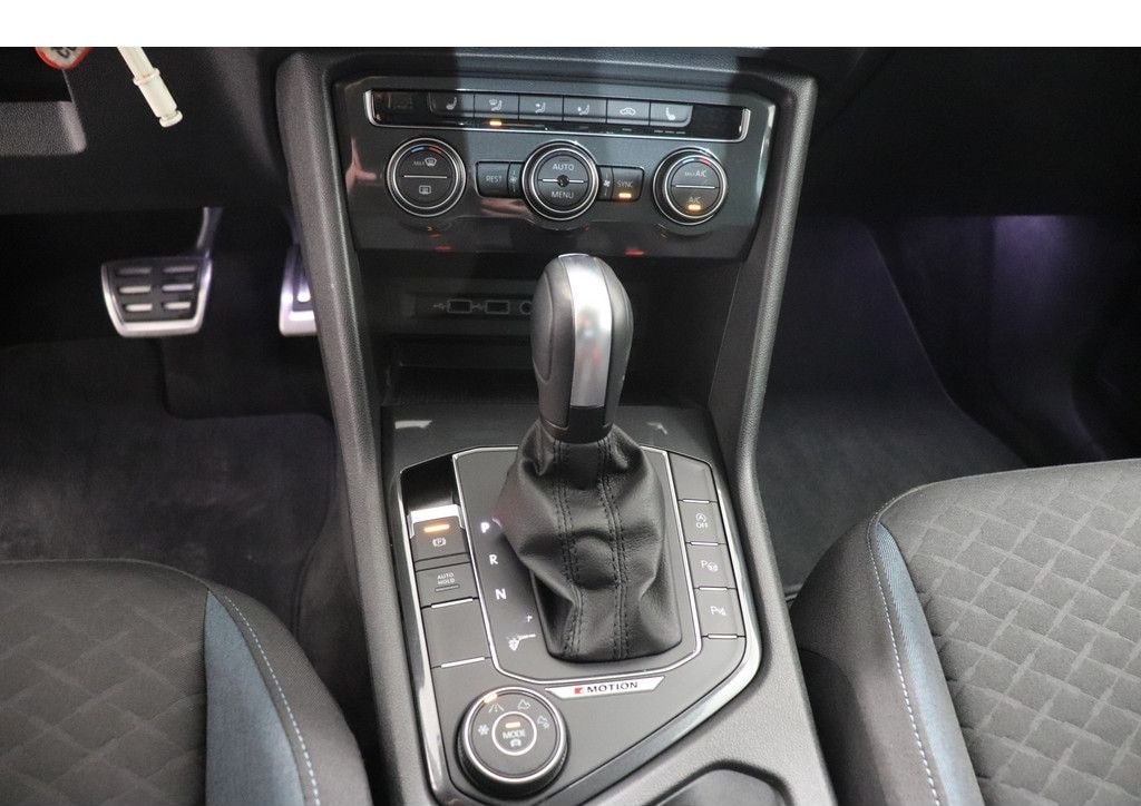Volkswagen Tiguan 2.0 TSI IQ. DRIVE 4Motion LED NAVI foto 9