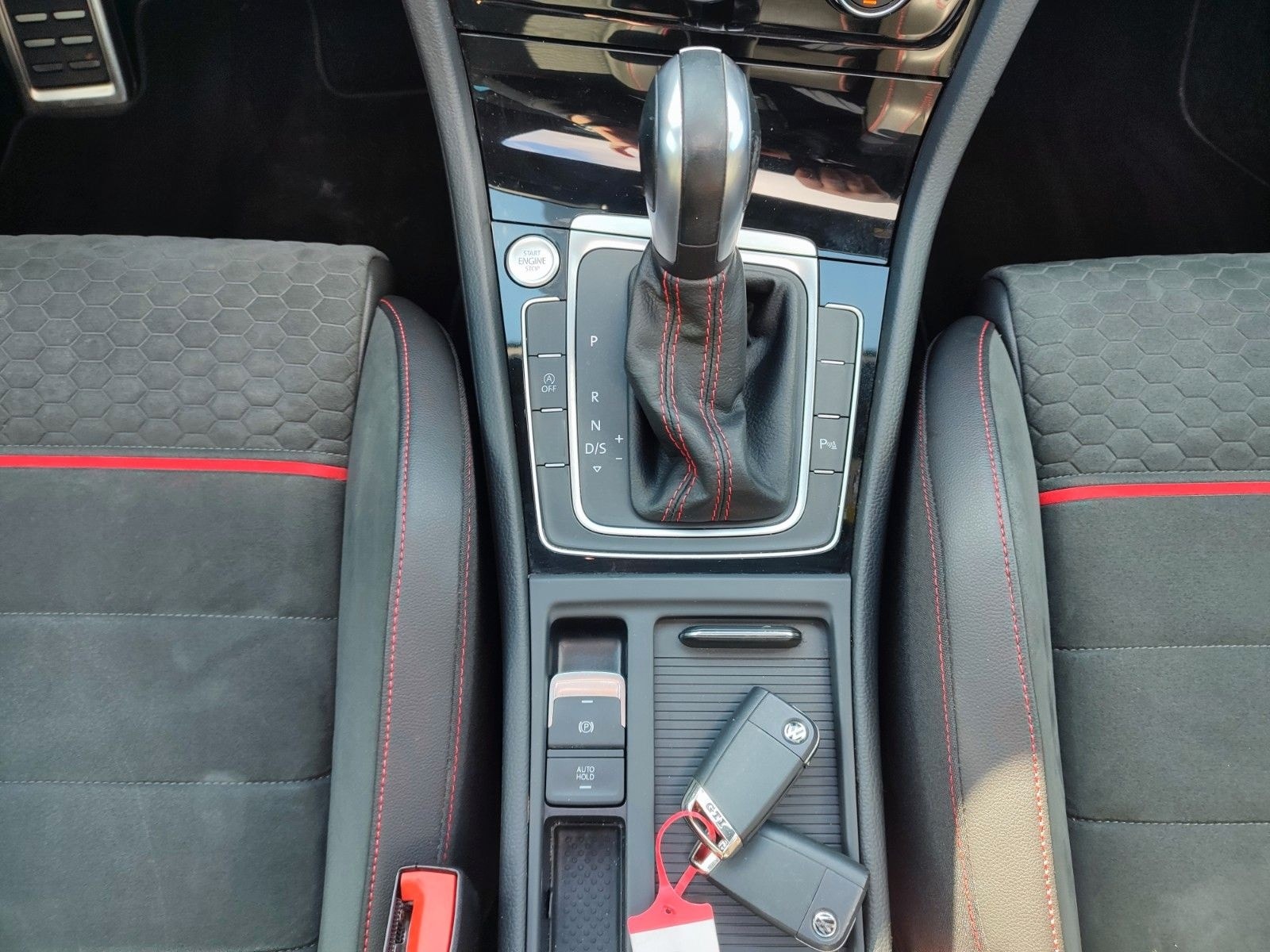 Volkswagen Golf VII Lim. GTI Performance TOP Zustand! foto 25