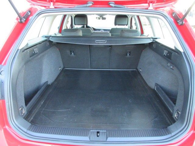Volkswagen Passat Variant Business Navi AHK ACC LED Kamera foto 12