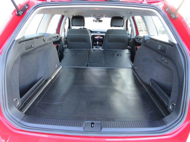 Volkswagen Passat Variant Business Navi AHK ACC LED Kamera foto 13