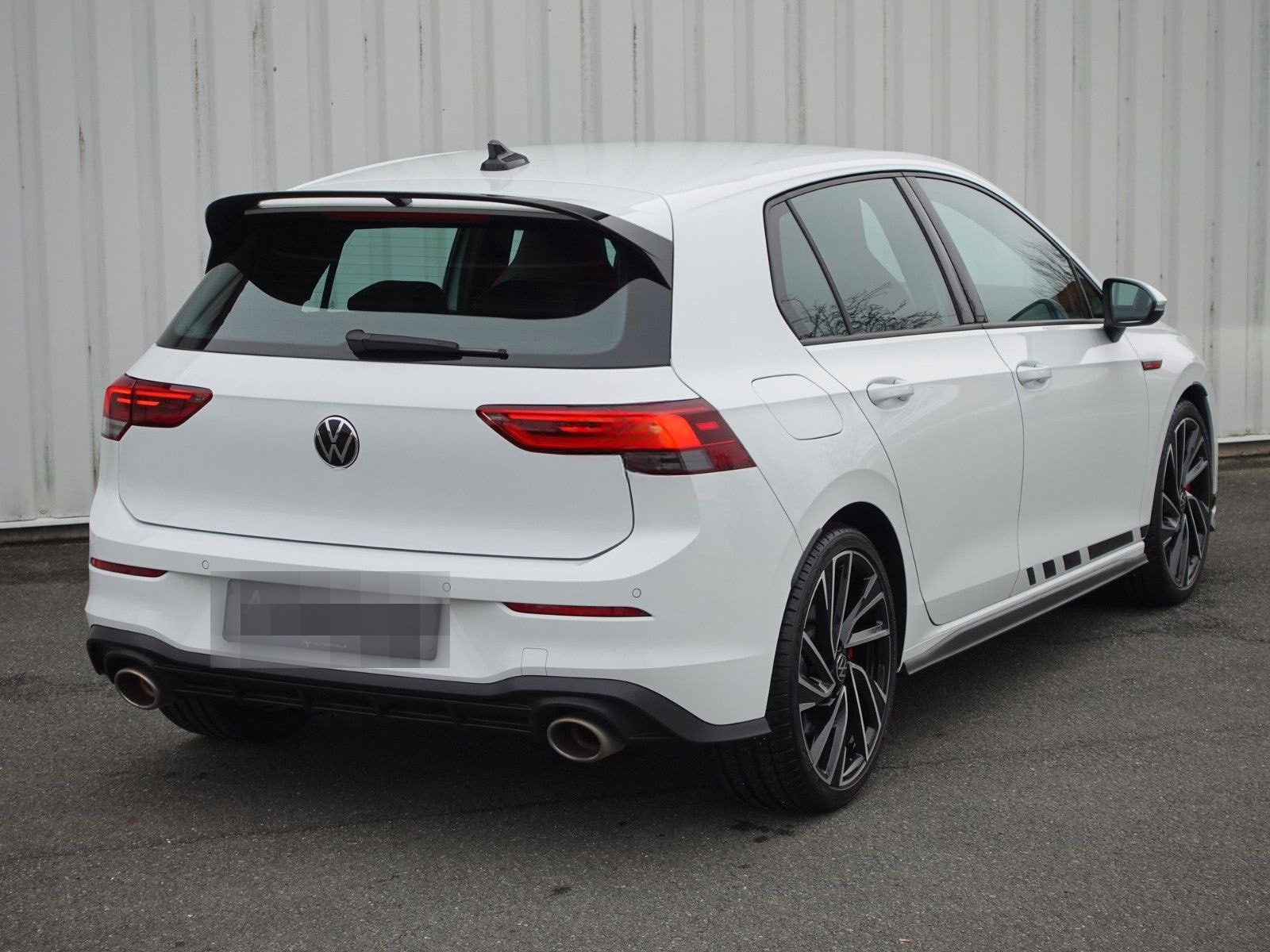 Volkswagen Golf VIII 2.0 TSI Lim. GTI Clubsport /Pure White foto 4