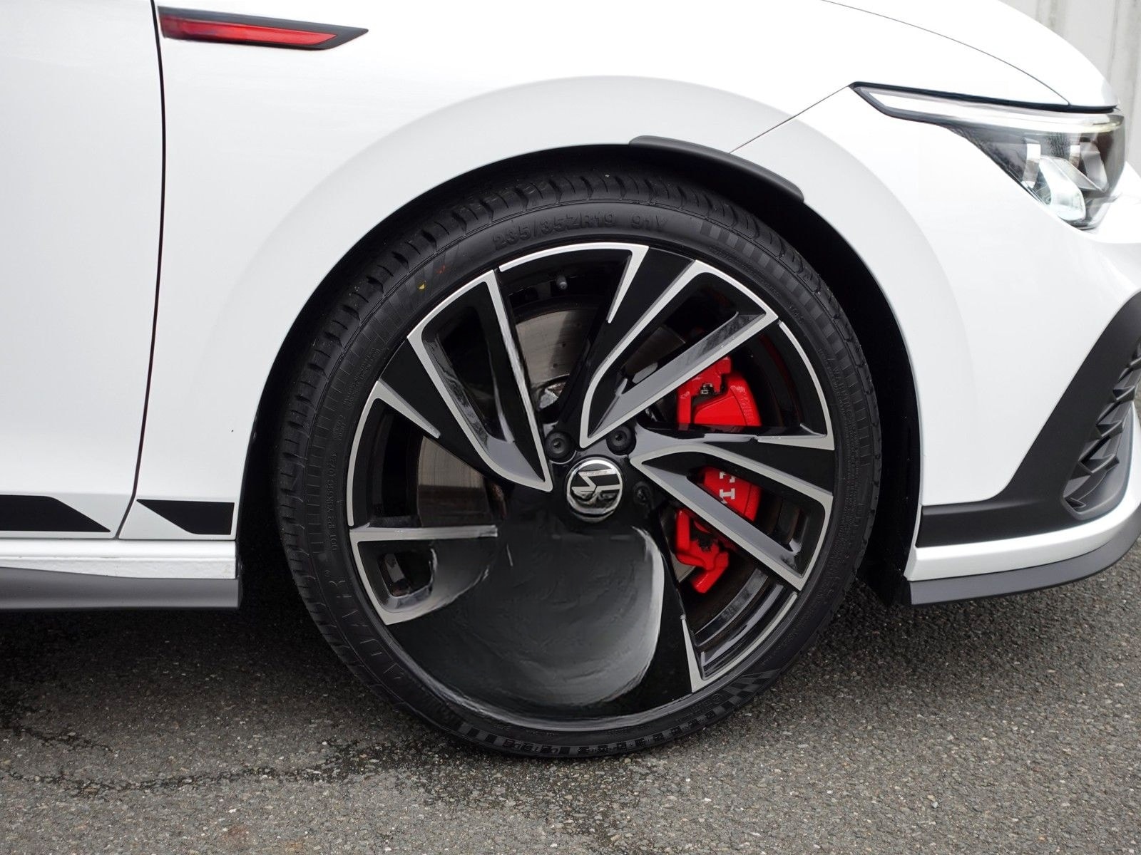 Volkswagen Golf VIII 2.0 TSI Lim. GTI Clubsport /Pure White foto 7