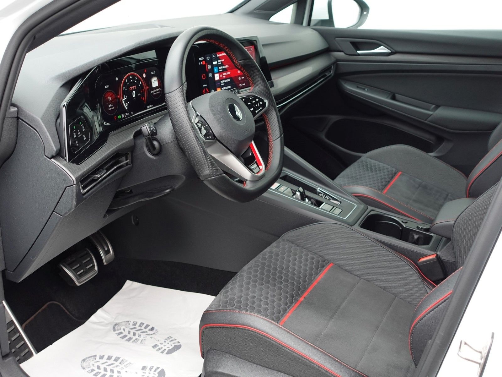 Volkswagen Golf VIII 2.0 TSI Lim. GTI Clubsport /Pure White foto 9