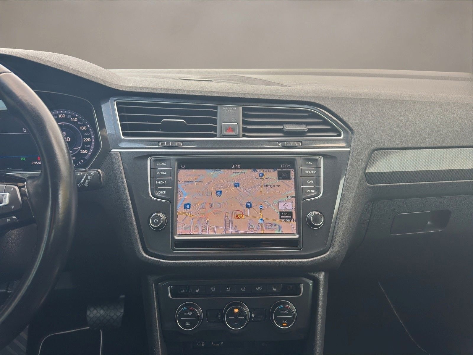 Volkswagen Tiguan 1.4 TSI HIGHL VIRTUAL/NAVI/ACC/LED/AHK foto 14