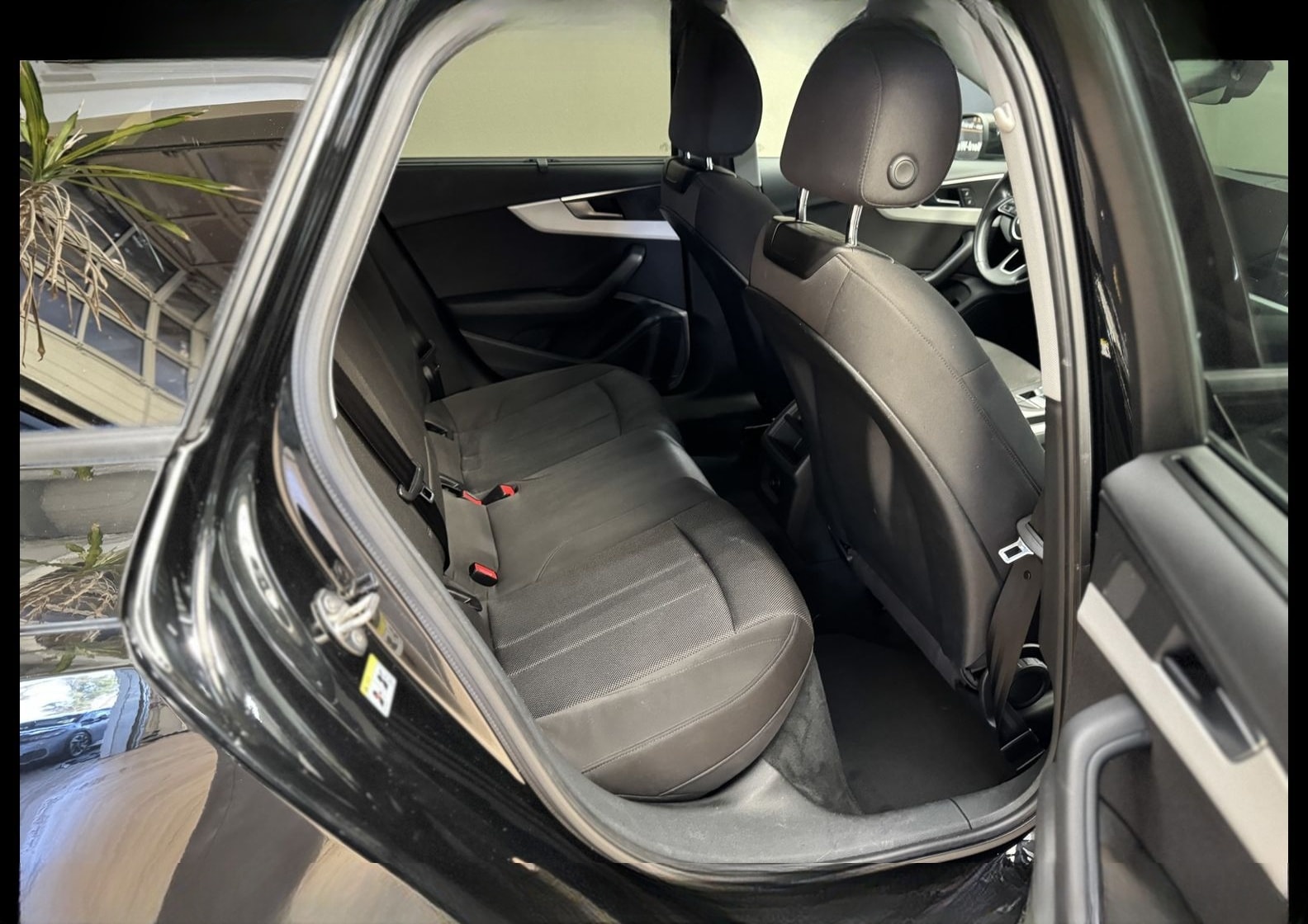 Audi A4 35 Avant 2.0 TFSI S-Tronic Navi/LED/PDC/SHZ foto 18