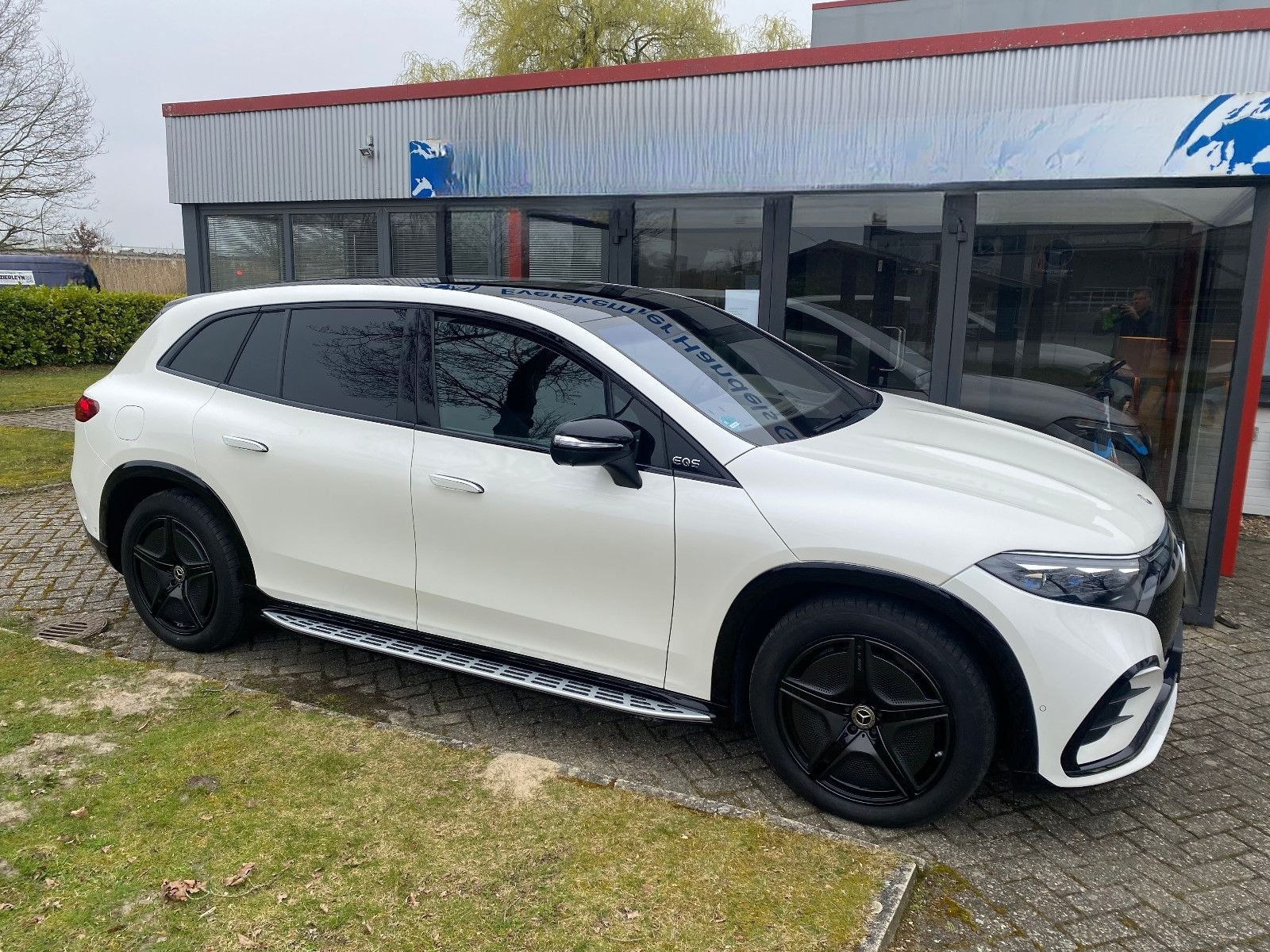 Mercedes-Benz EQS SUV 580 4M Hyperscreen/Fond TV/Pano//Desingo foto 5