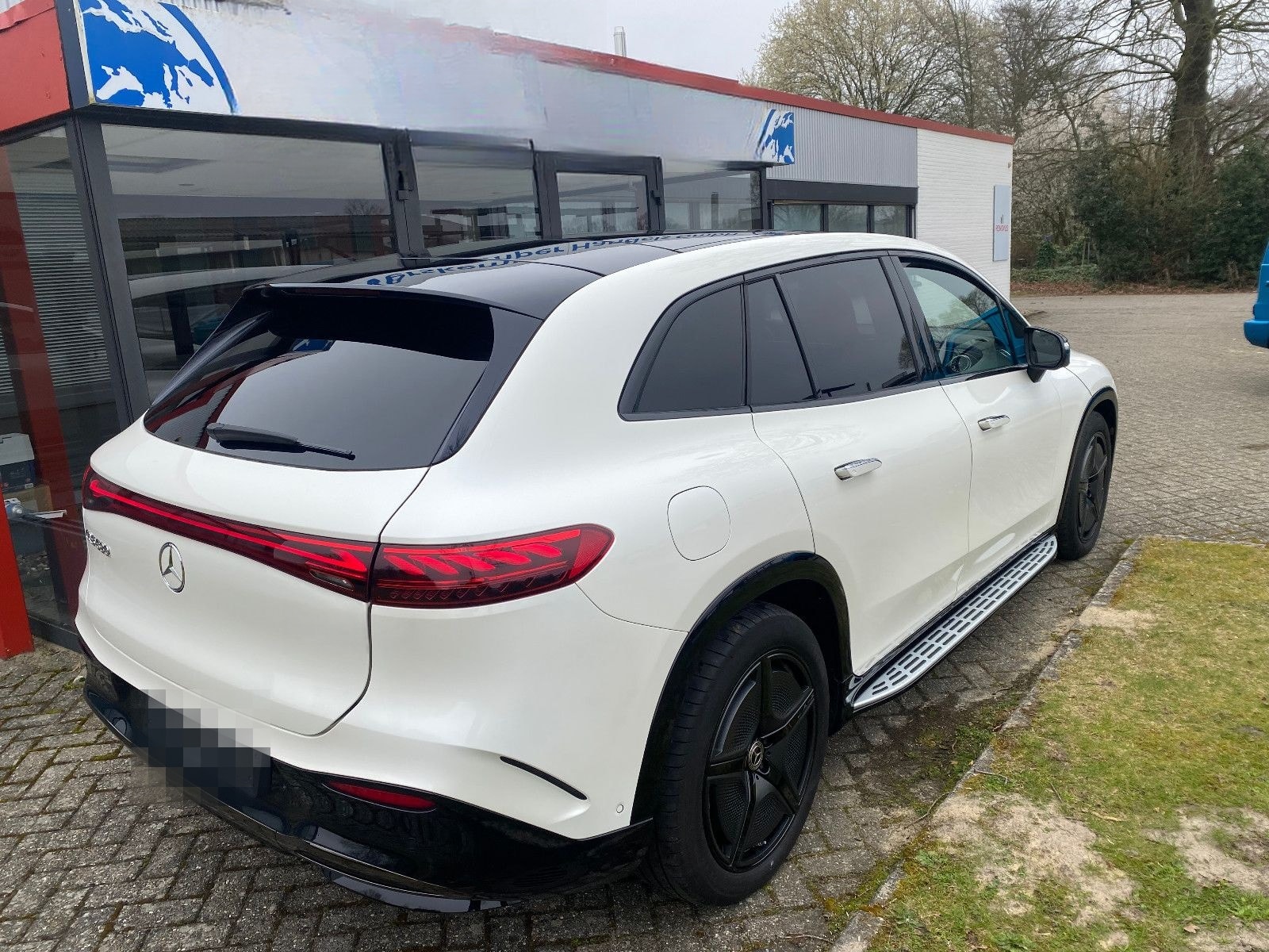 Mercedes-Benz EQS SUV 580 4M Hyperscreen/Fond TV/Pano//Desingo foto 7