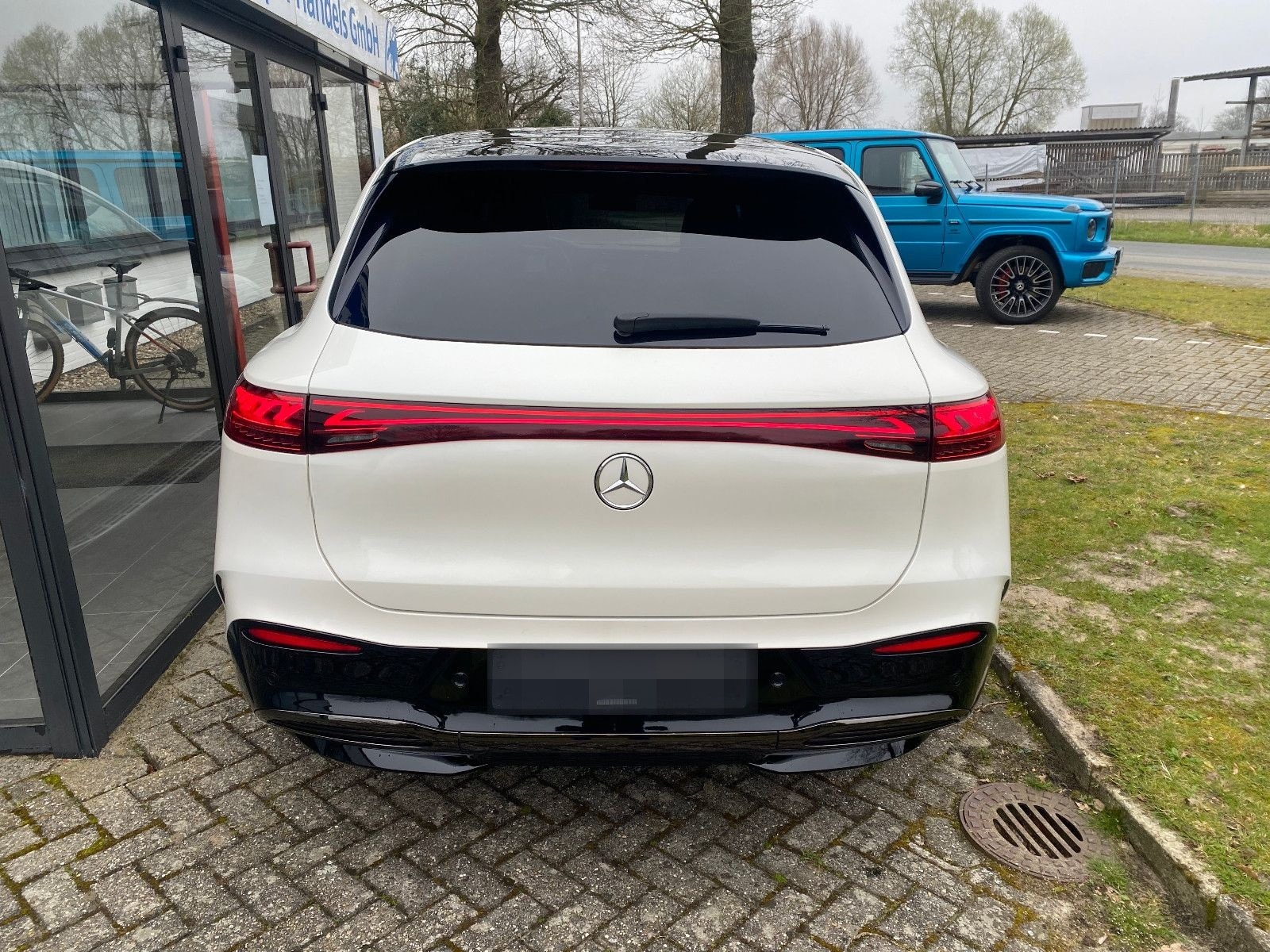 Mercedes-Benz EQS SUV 580 4M Hyperscreen/Fond TV/Pano//Desingo foto 8