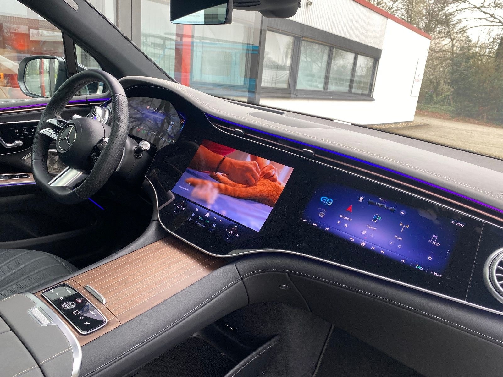 Mercedes-Benz EQS SUV 580 4M Hyperscreen/Fond TV/Pano//Desingo foto 10