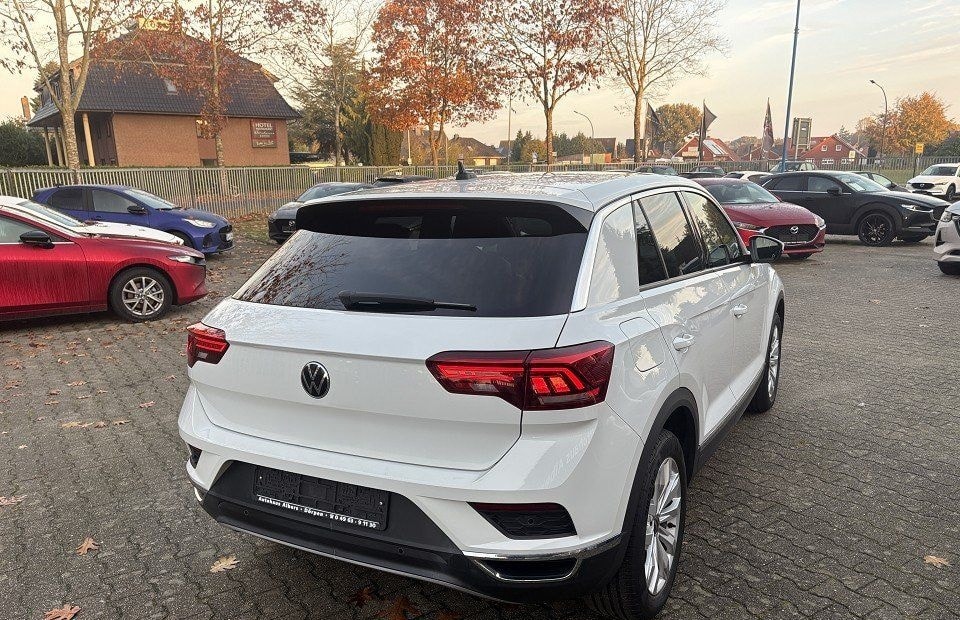 Volkswagen T-Roc 1.5 TSI Sport, Navi, PDC, ALU-F. foto 10