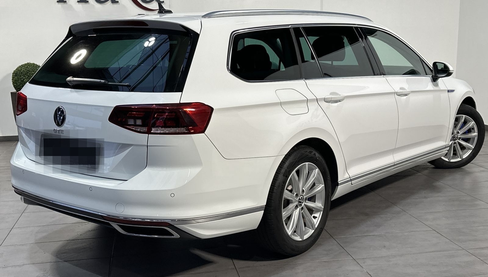 Volkswagen Passat Variant GTE Hybrid NAV+LED+AHK+VC+CARPLAY foto 4