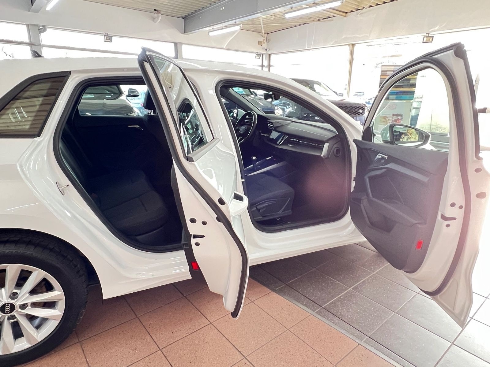 Audi A3 Sportback 30 TFSI ACC+DSP+Kamera+Connect foto 15