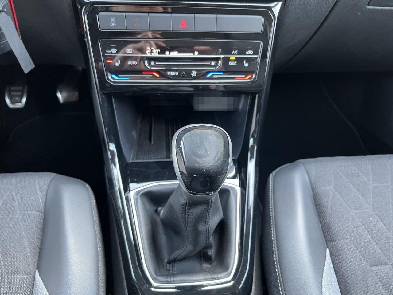 Volkswagen T-Cross 1.0 TSI Goal (LED+NAVI+APP+ACC) Klima foto 19