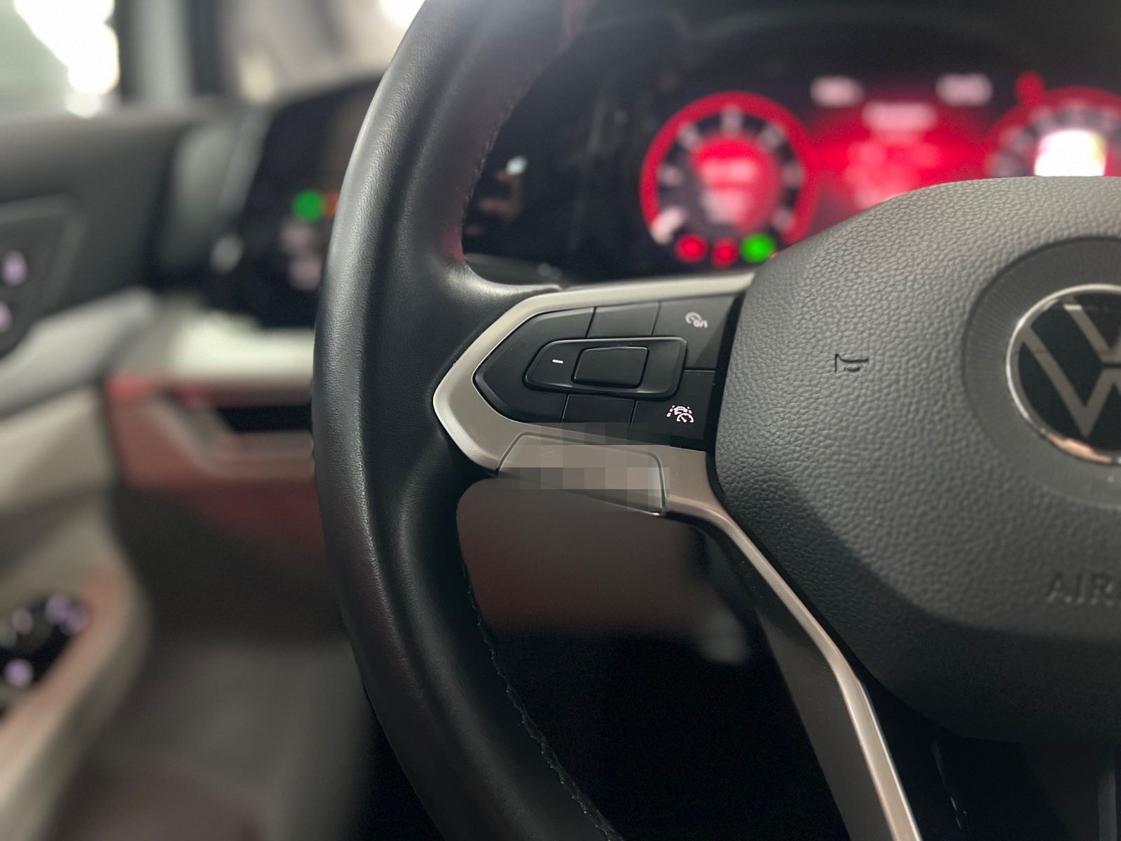 Volkswagen Golf VIII Variant 2.0 TDI Life AHK+L&S+KAM+LED foto 25