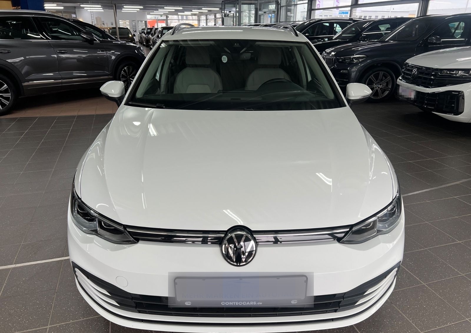 Volkswagen Golf VIII Variant 2.0 TDI Life AHK+L&S+KAM+LED foto 7