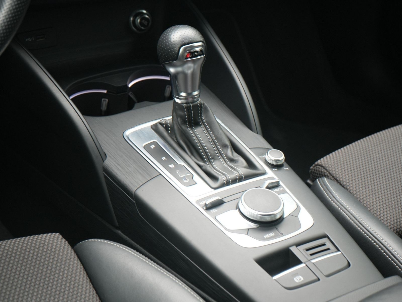 Audi A3 Sportback S Line S-TRON LED SHZ NAVI PDC foto 8