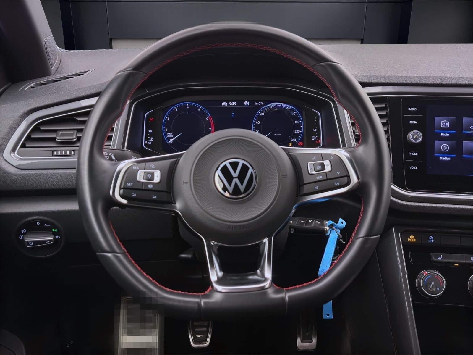 Volkswagen T-Roc 1.5 TSI SPORT AHK PDC LED SITZHZG foto 11