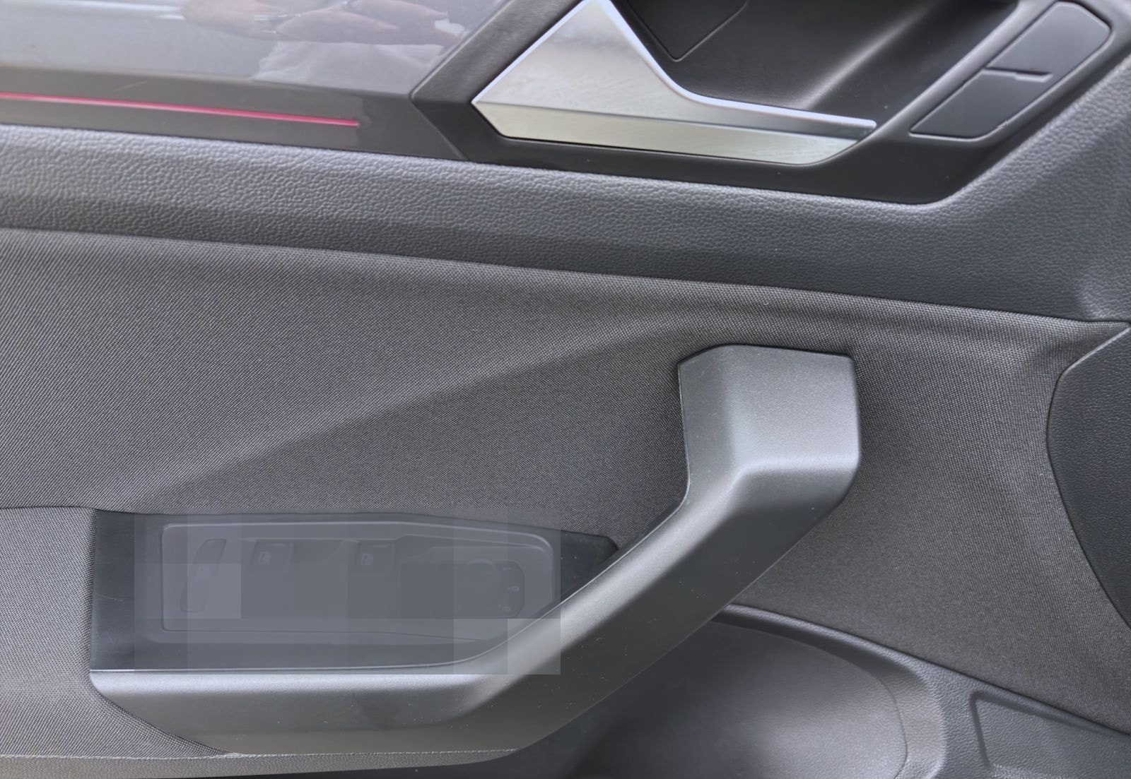 Volkswagen T-Roc 1.5 TSI SPORT AHK PDC LED SITZHZG foto 10