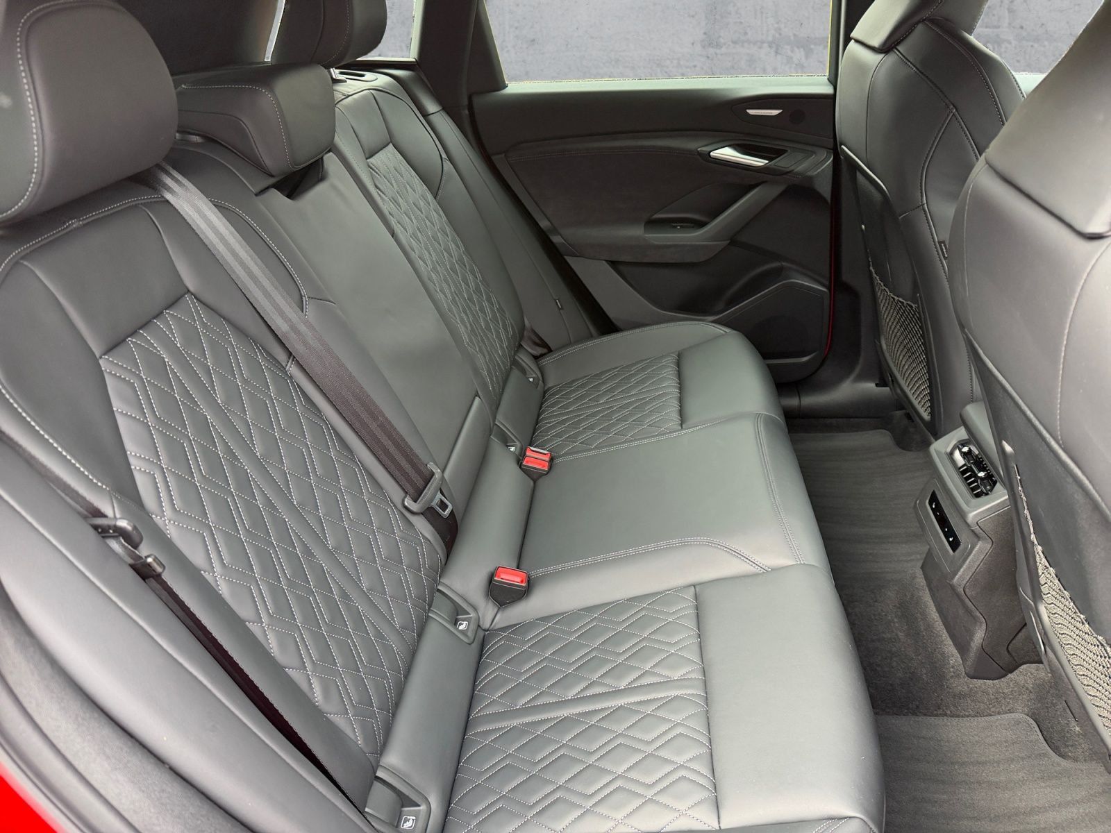 Audi Q6 e-tron QU S-LINE MATRIX+NAVI+HuD+B&O+ACC+AIR foto 16