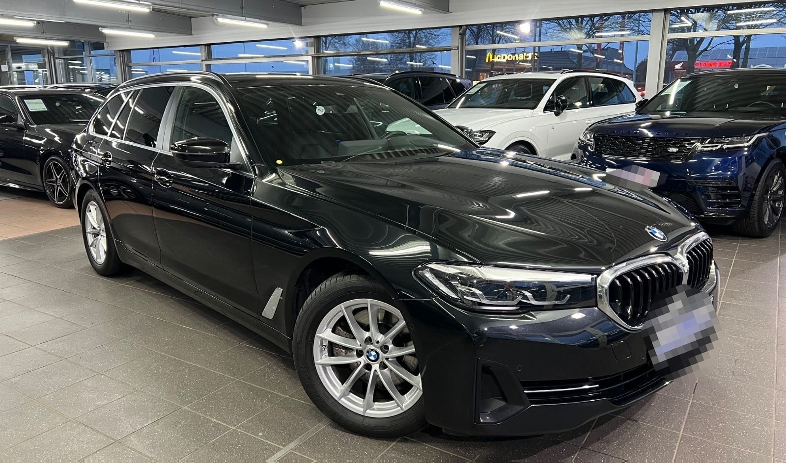 BMW 520 d Touring AMB+HuD+Park Assist+Standheizung