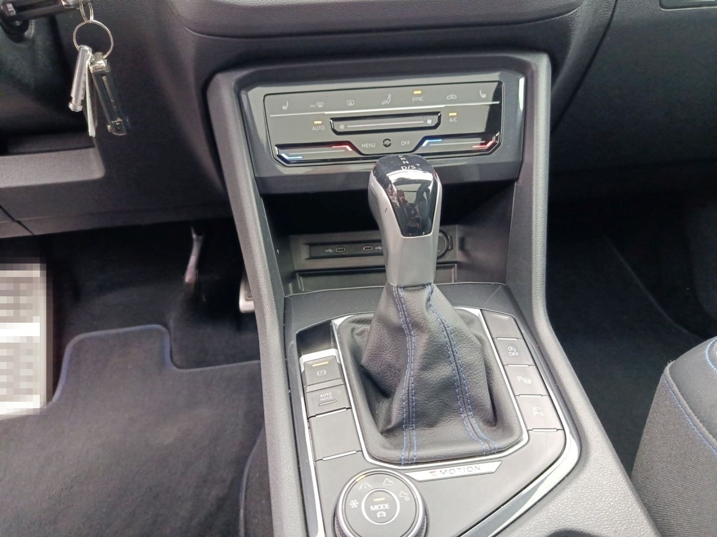 Volkswagen Tiguan R 2.0 TSI 4Motion+PDC+Sitzhzg+Ahk foto 11